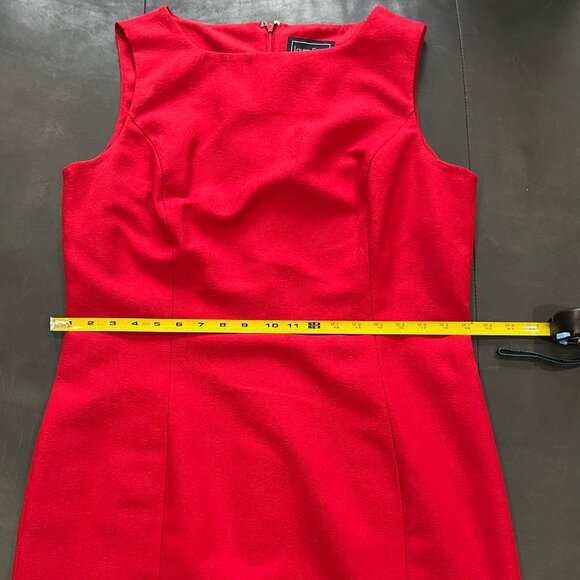 Laura Scott.  Fitted Red Damask Dress - Picture 6 of 8